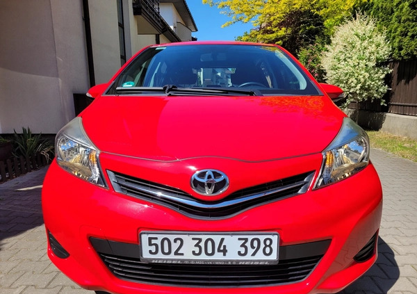 Toyota Yaris cena 39999 przebieg: 128568, rok produkcji 2014 z Warszawa małe 596